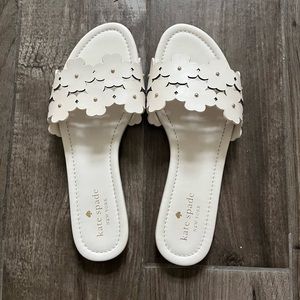 Kate Spade Daisy Field Sandal (White, Size 8)